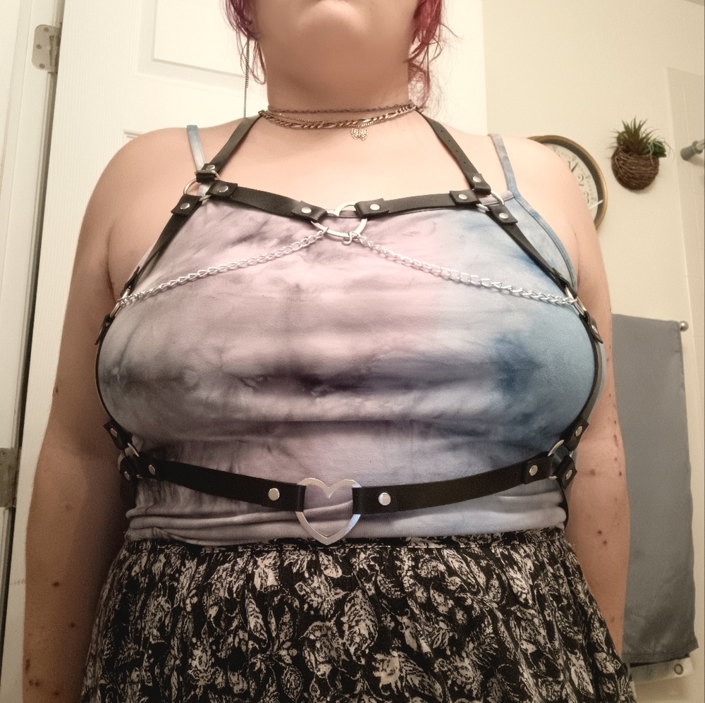 Black, 1XL upper body halter bdsm harness